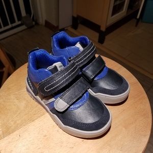 Geox toddler boots sz 26/8.5